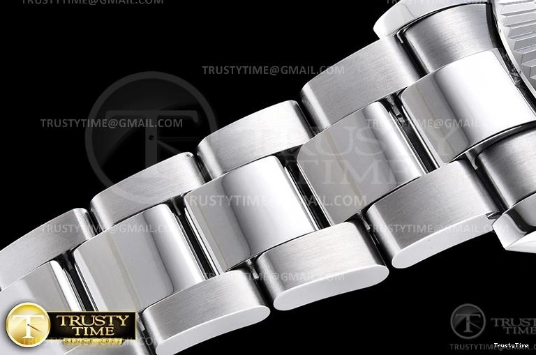 0205 FlexibleFit R2DJ0253G – DJ2 41mm 646